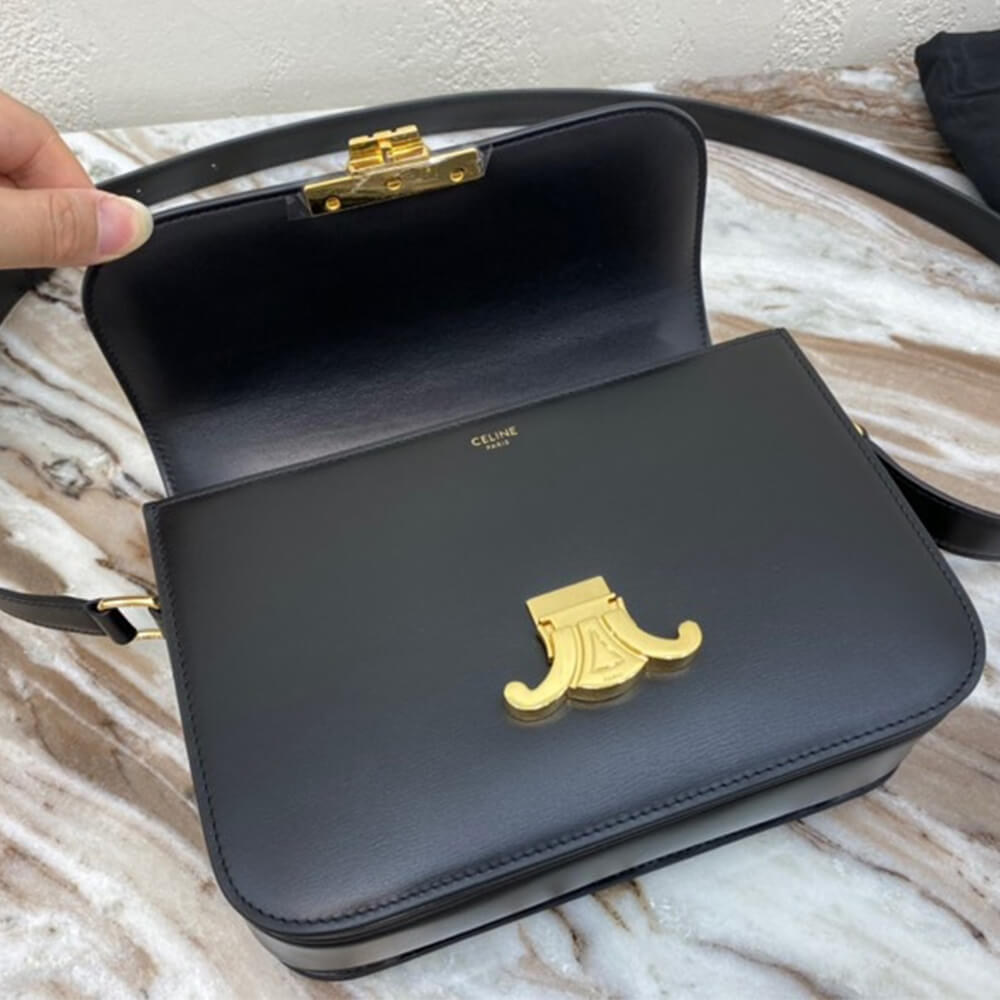 Ce**e classique triomphe bag in calfskin