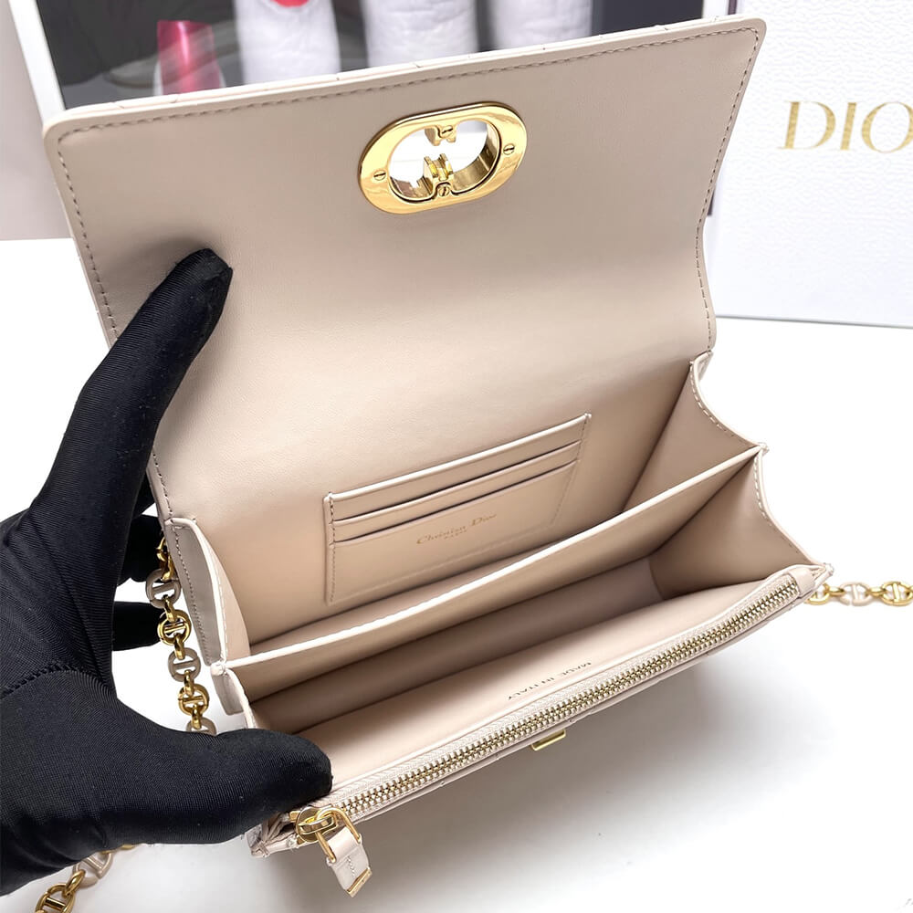 D*or miss caro mini bag