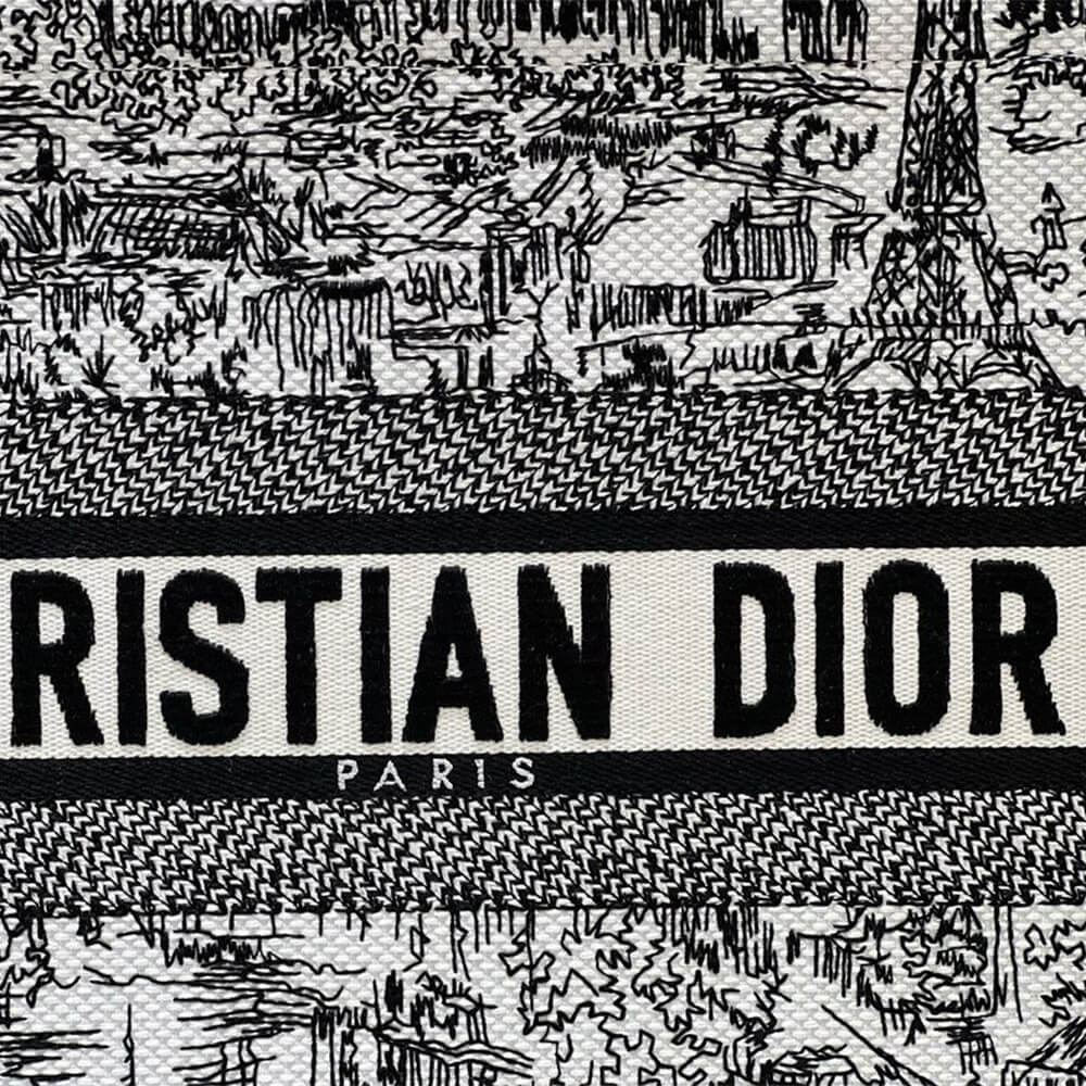 medium D*or book tote