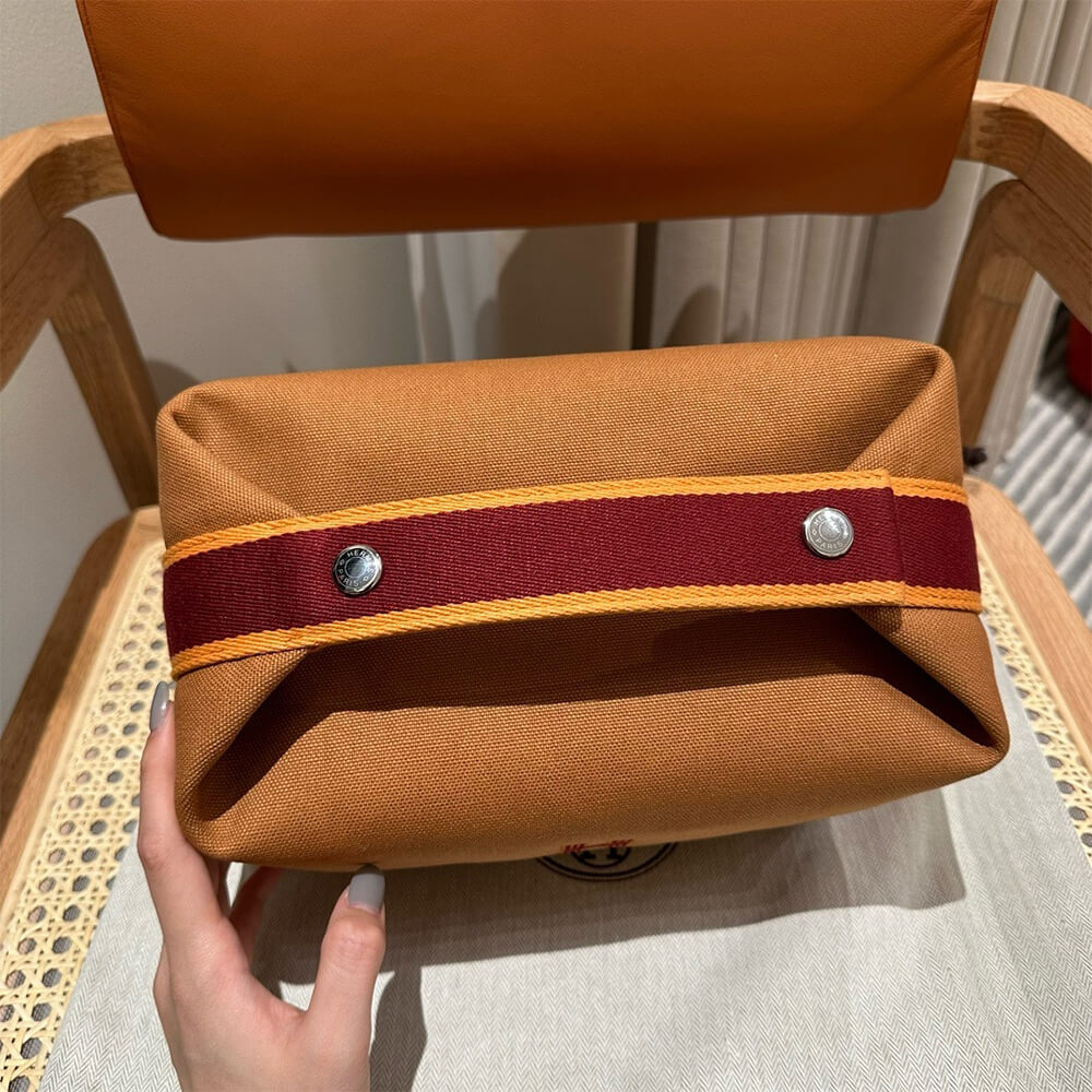 H**mes toiletery bag