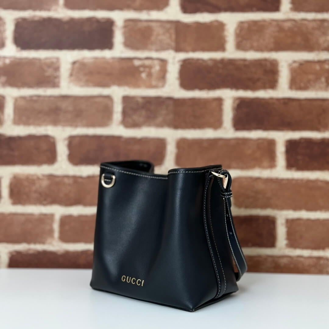 GG Emblem mini bucket bag