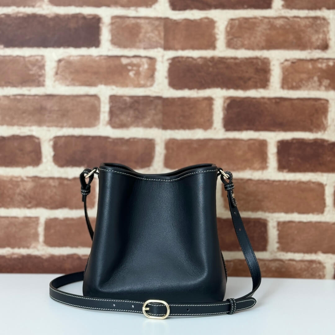 GG Emblem mini bucket bag