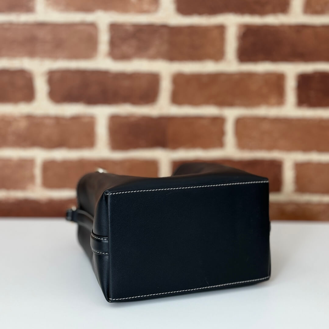 GG Emblem mini bucket bag