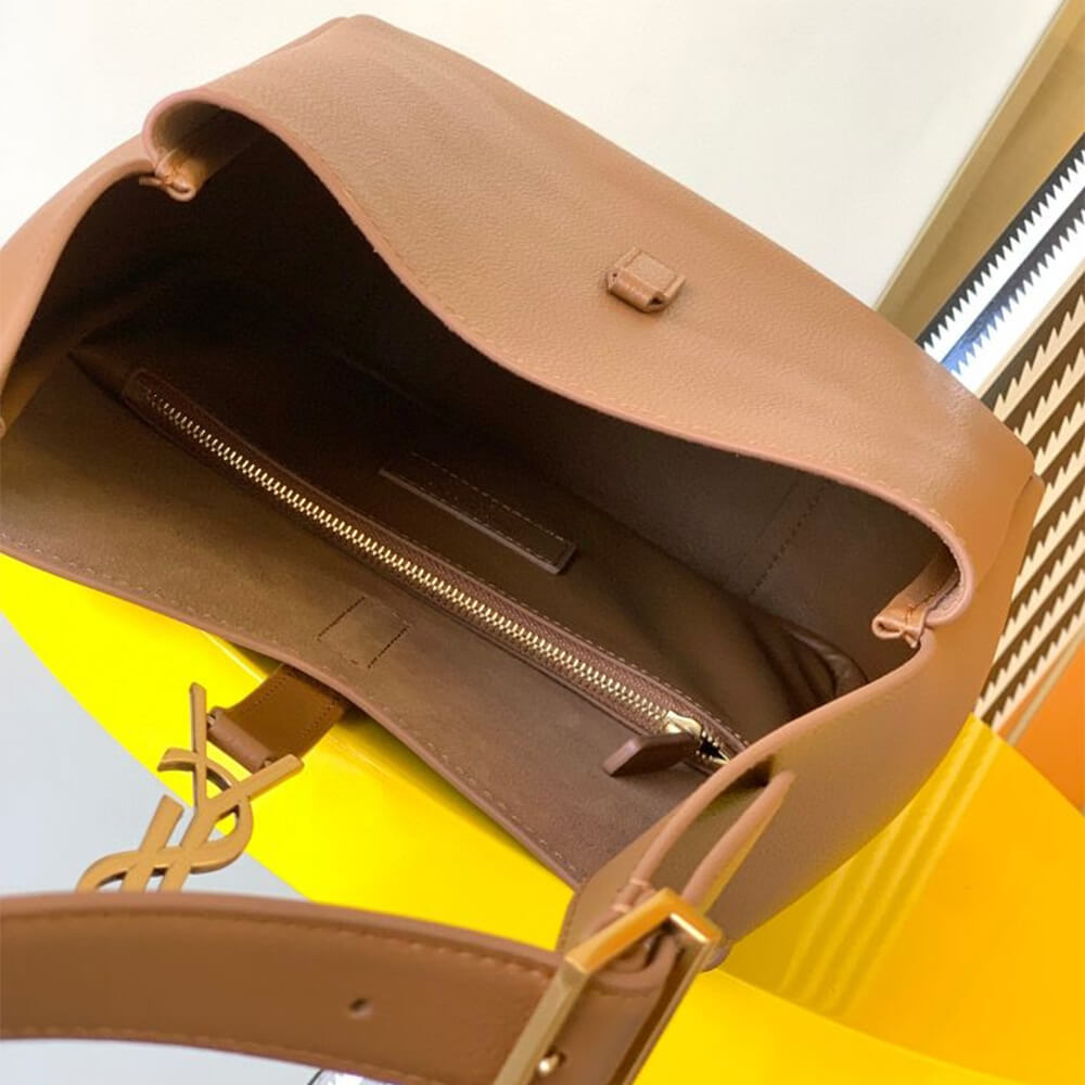 ysl le 5 À 7 S*pple small in grained leather