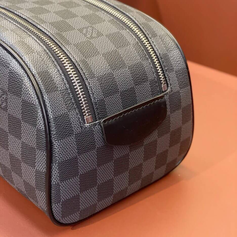 LV Dopp Kit