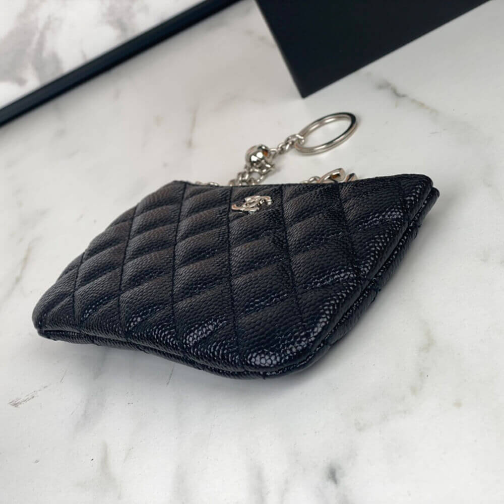 Ch*el classic small zip clutch