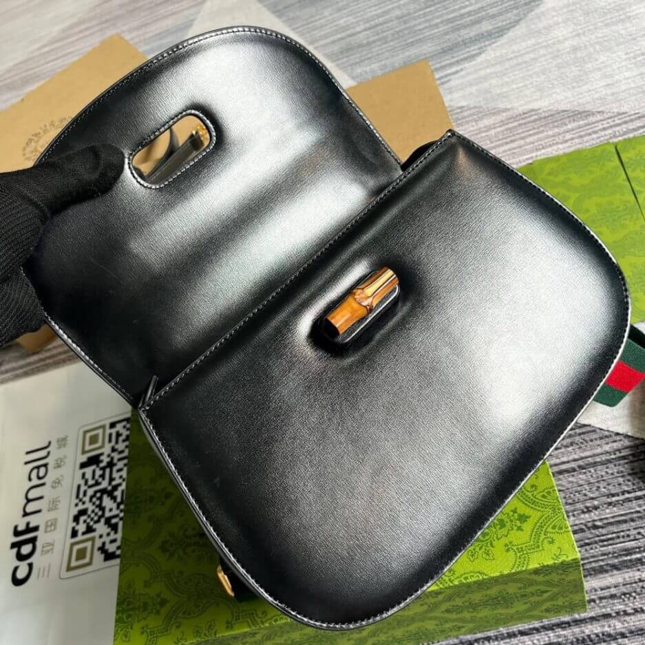 G*u*i bamboo 1947 medium top handle bag