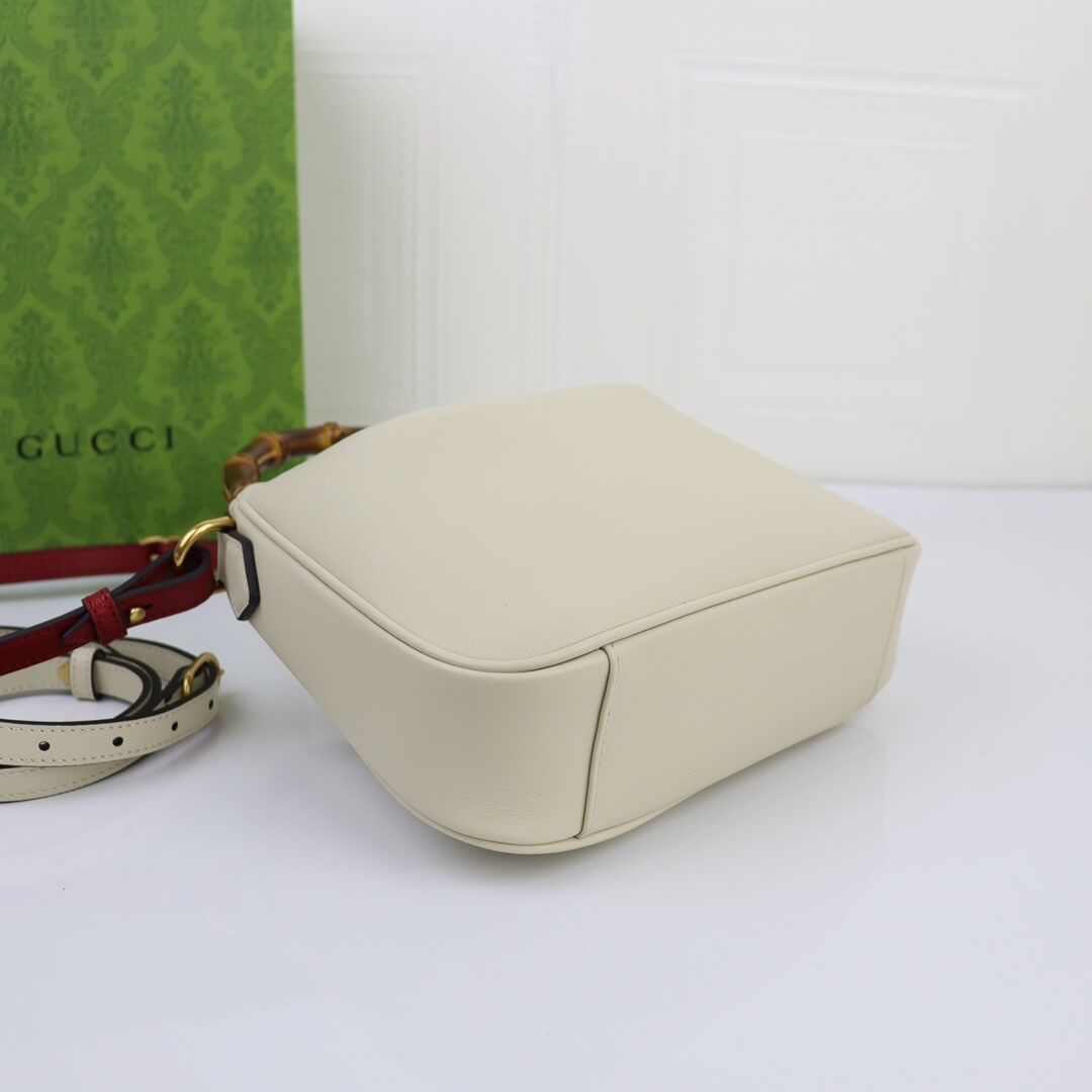 G*u*i diana bamboo small shoulder bag