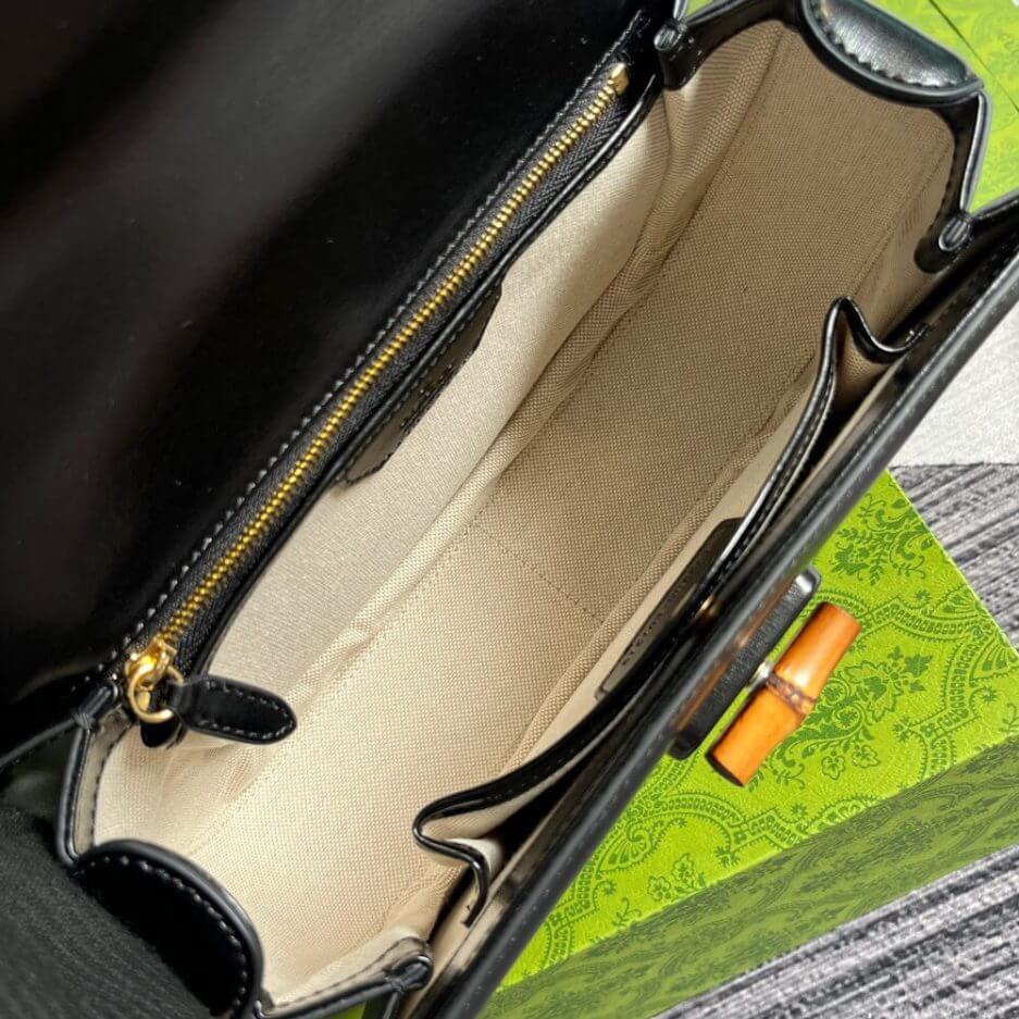 G*u*i bamboo 1947 medium top handle bag
